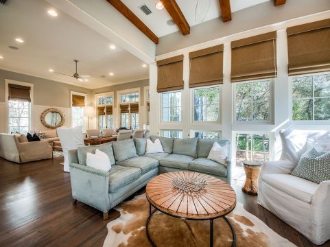 e6d2fa95-0efa-4cb3-b54e-c66e0dda518b.c10